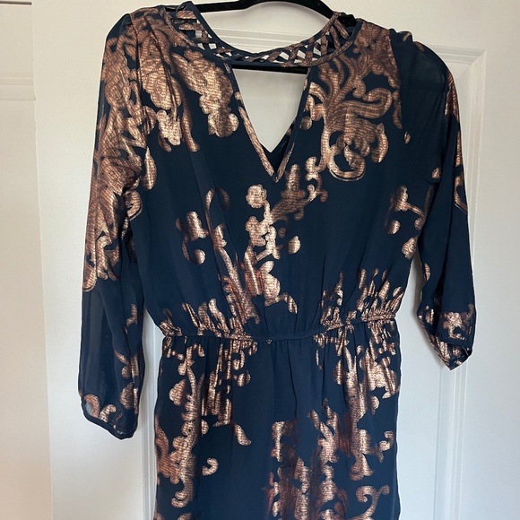 Like New- Skies are Blue -Adriane Dress - Picture 1 of 4
